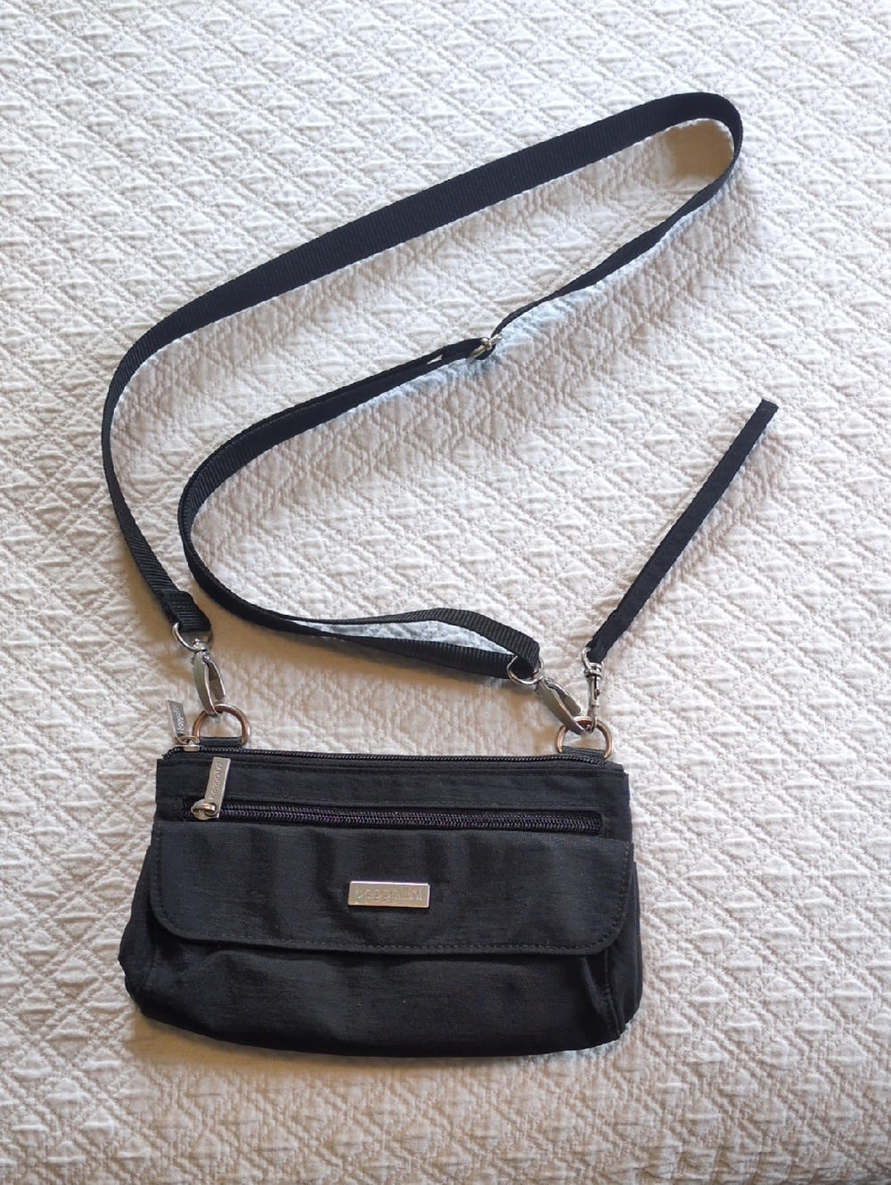 Baggallini Black Compact Crossbody with Front Flap